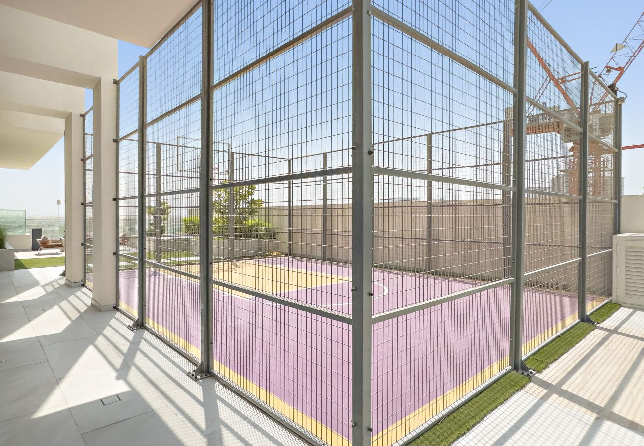 Apartment in Dubai - Elegant Studio in Dubai Hills Overlooking the Pool