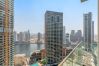Apartment in Dubai - Elegant Canal View studio in Business Bay