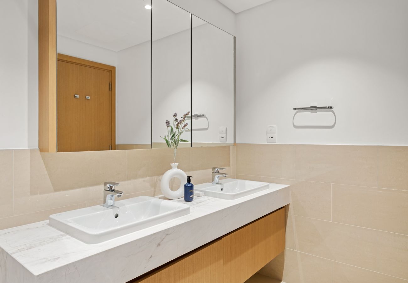 Apartment in Dubai - Spacious 2BD in Dubai Creek Harbour