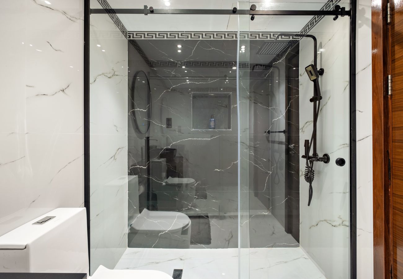 Apartment in Dubai - Luxury 2 BD with Stunning Marina Views