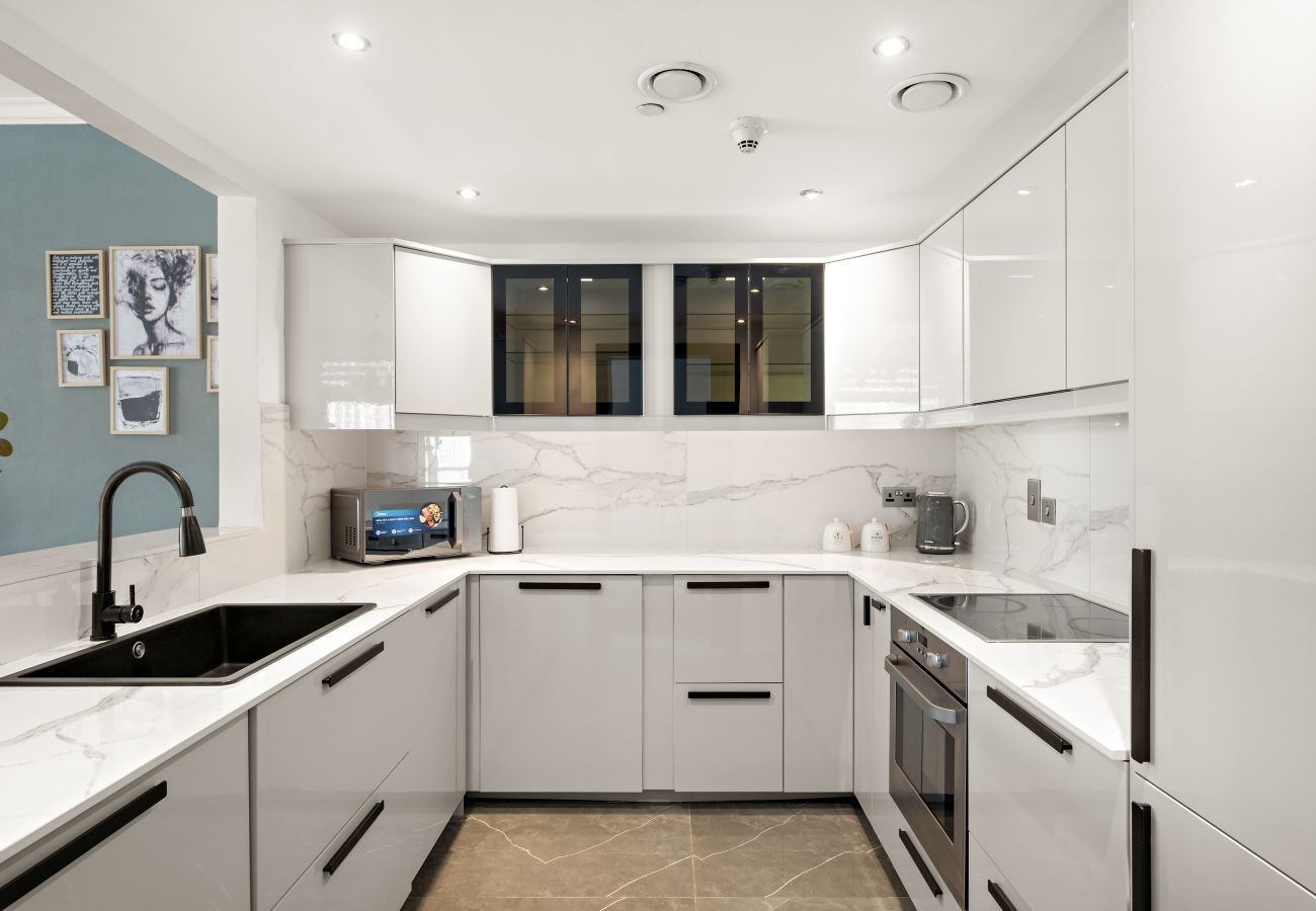 Apartment in Dubai - Luxury 2 BD with Stunning Marina Views