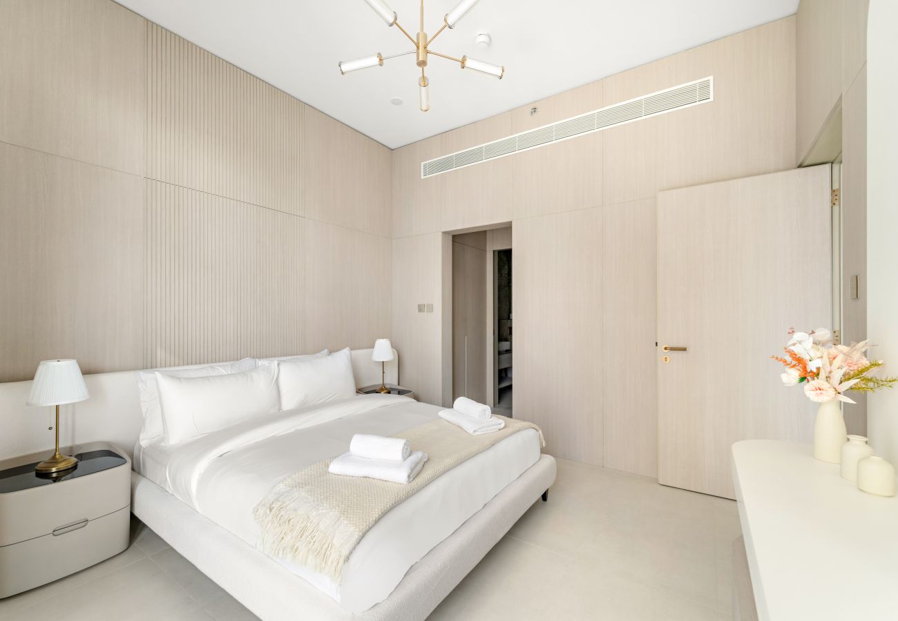 Apartment in Dubai -  Refined 1 BD Apartment in JVC