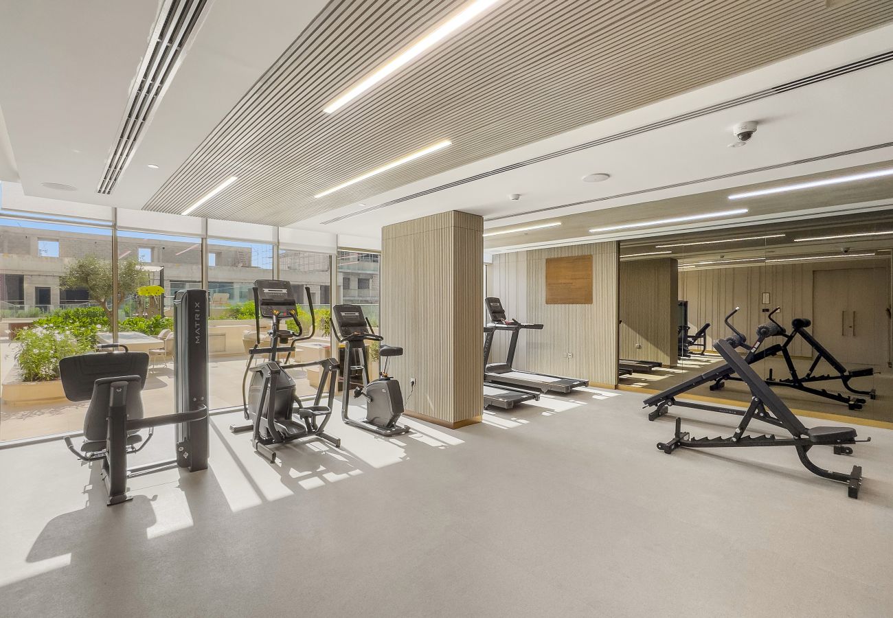 Apartment in Dubai -  Refined 1 BD Apartment in JVC