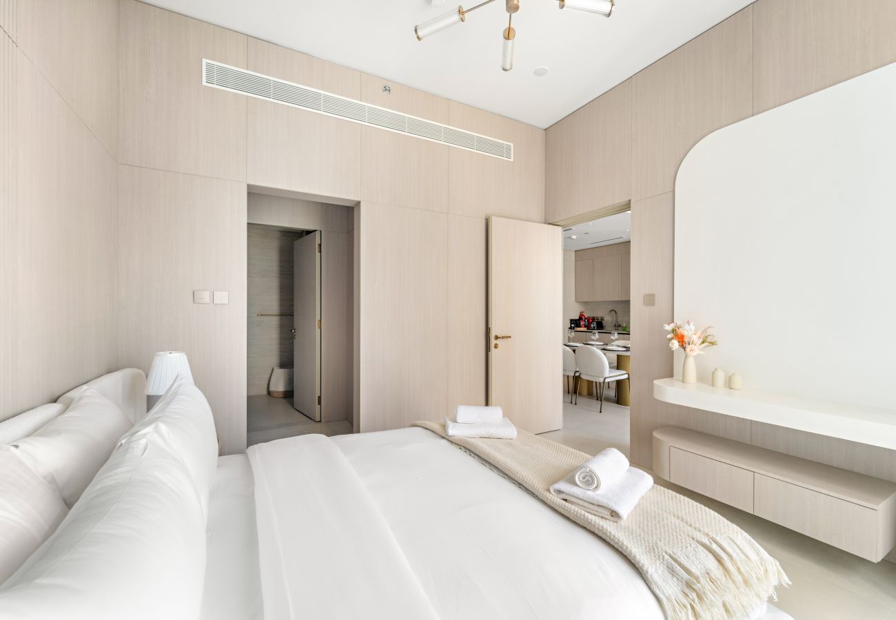 Apartment in Dubai -  Refined 1 BD Apartment in JVC