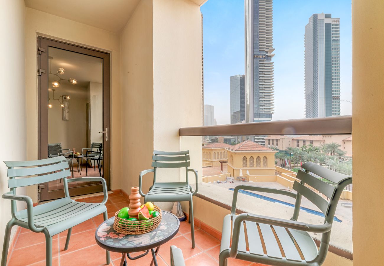 Apartment in Dubai - Spacious 3 BR in JBR with Beach Access