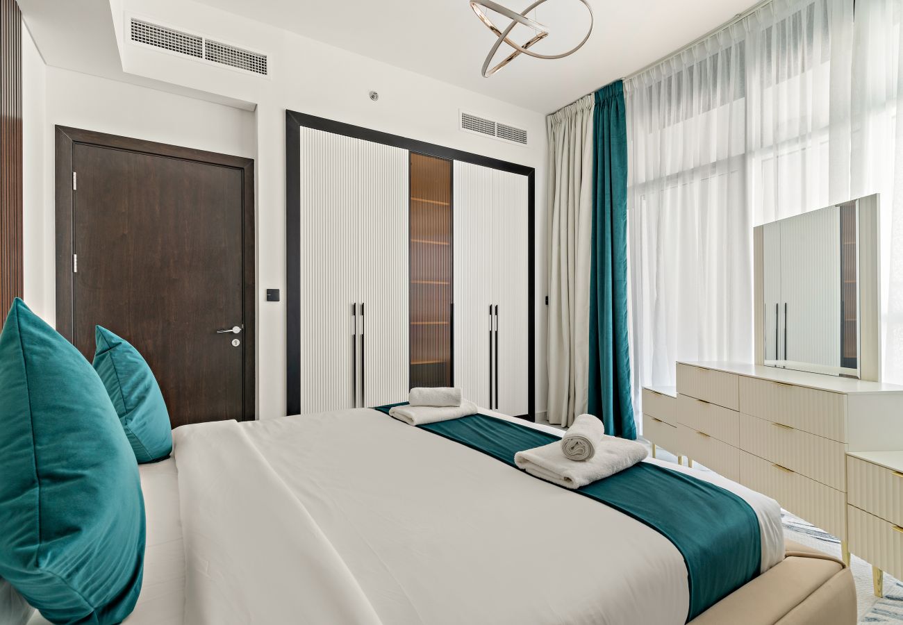 Apartment in Dubai - Spacious 2BR in Dubai Science Park with Private Pool 