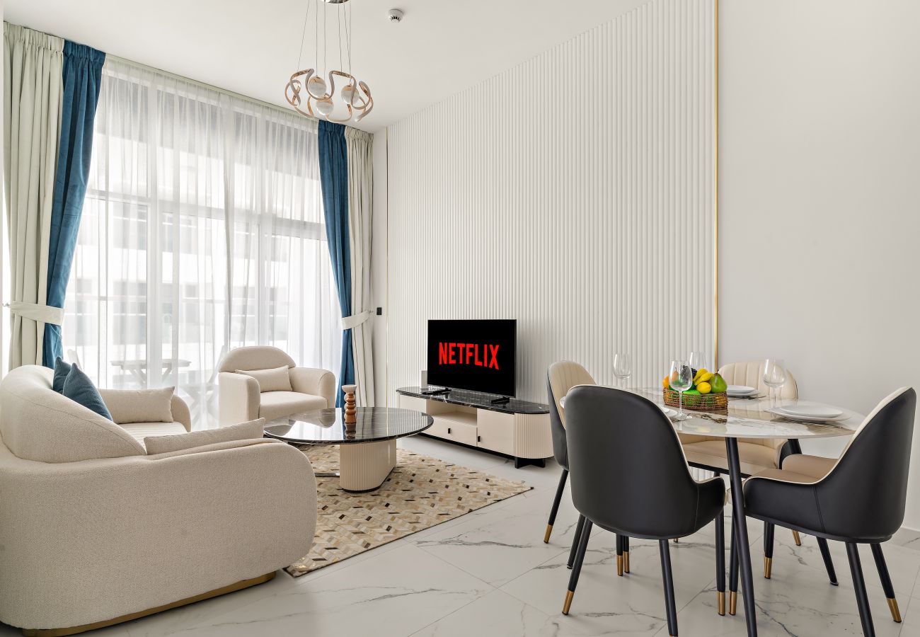 Apartment in Dubai - Spacious 2BR in Dubai Science Park with Private Pool 