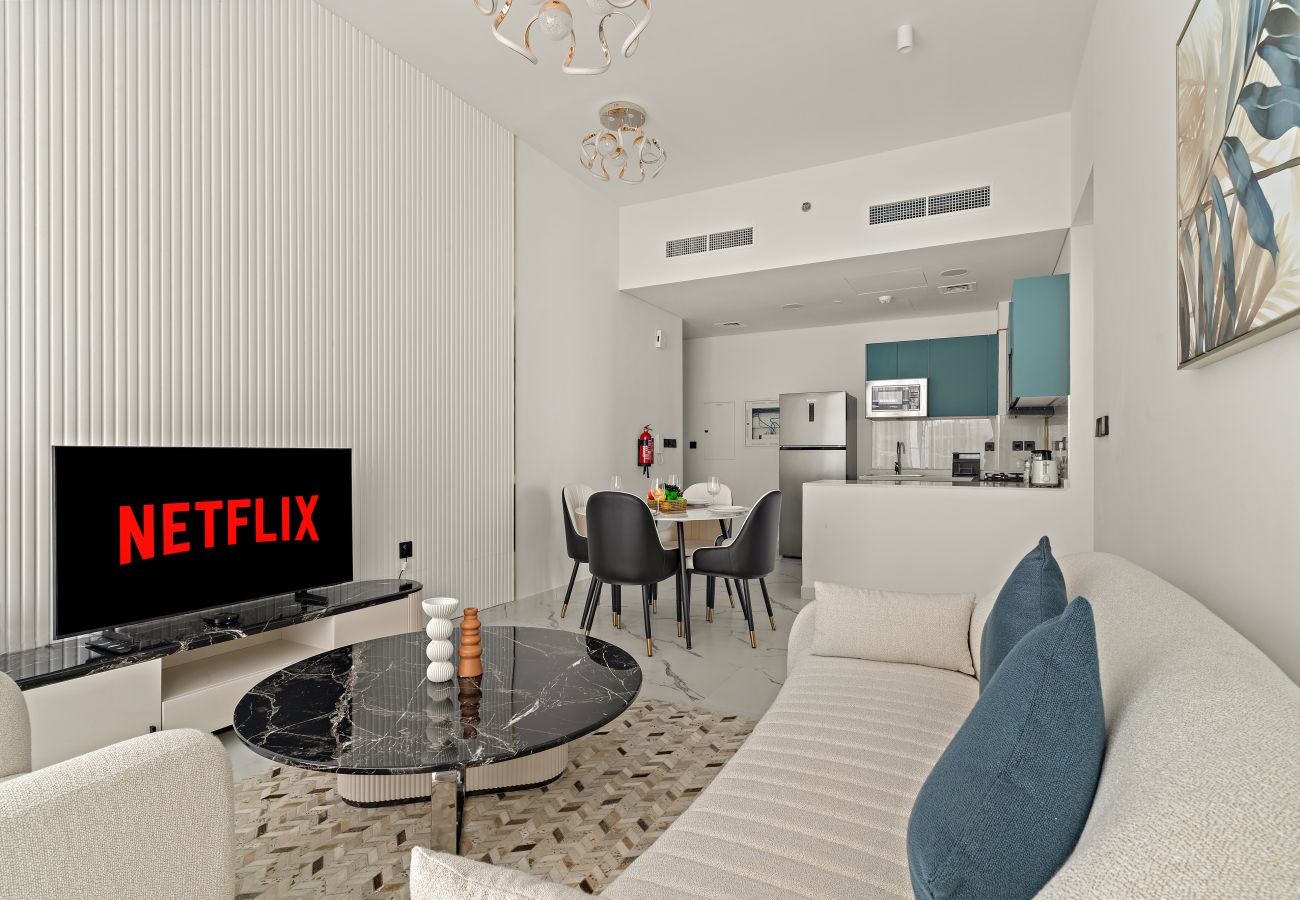 Apartment in Dubai - Spacious 2BR in Dubai Science Park with Private Pool 