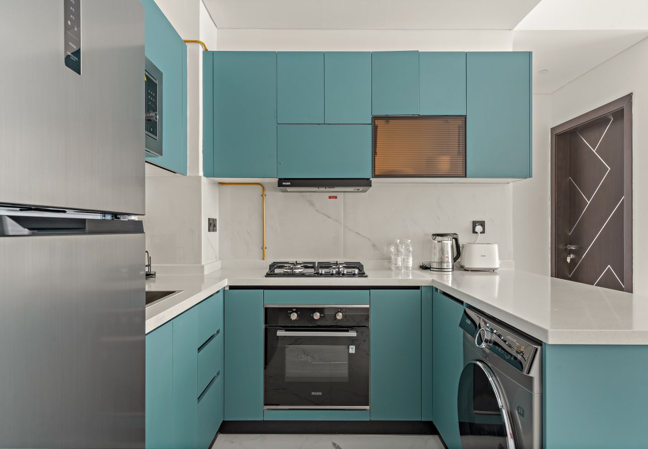 Apartment in Dubai - Spacious 2BR in Dubai Science Park with Private Pool 