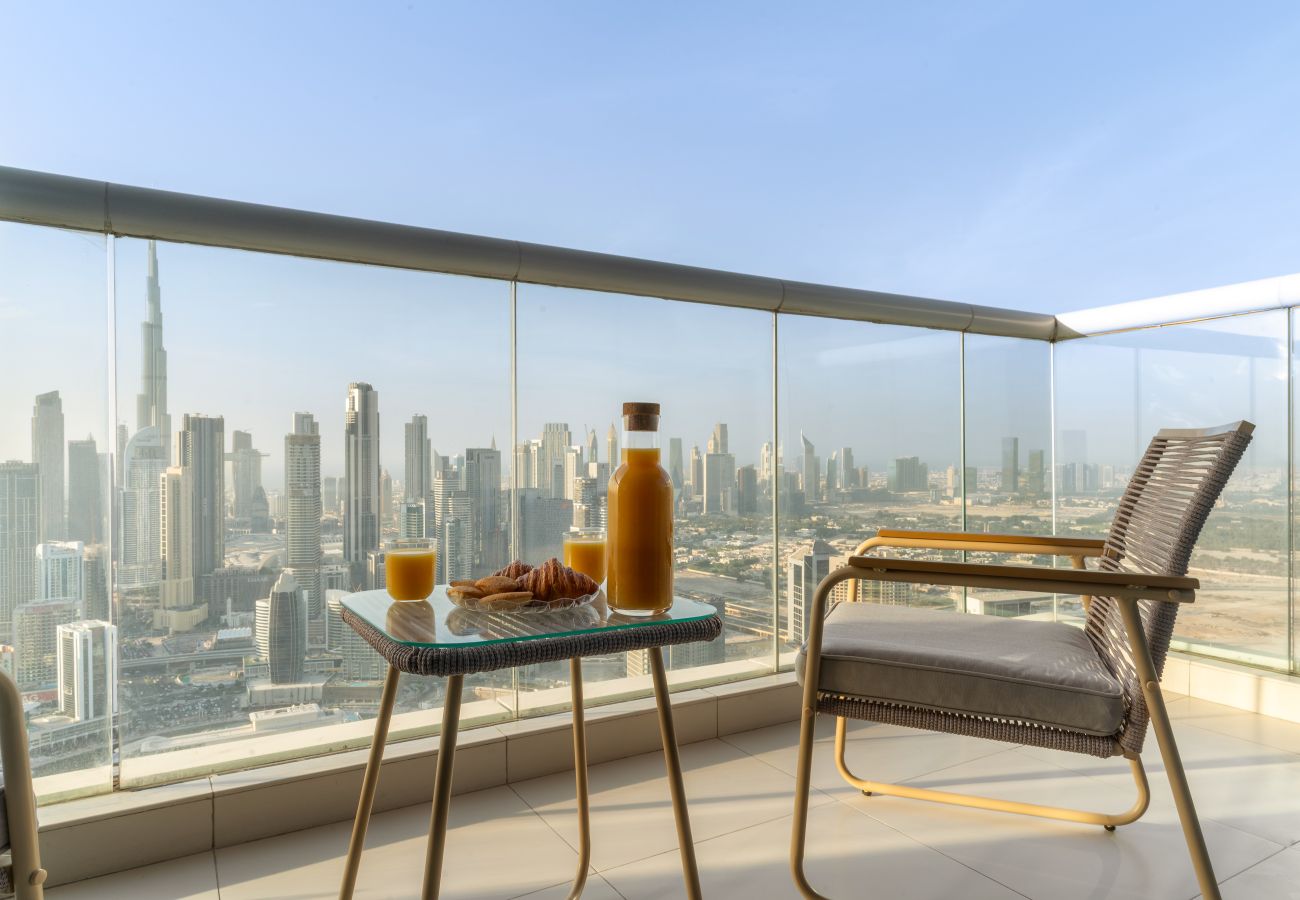 Apartment in Dubai - Luxurious 3BD in Business Bay with Burj Khalifa View