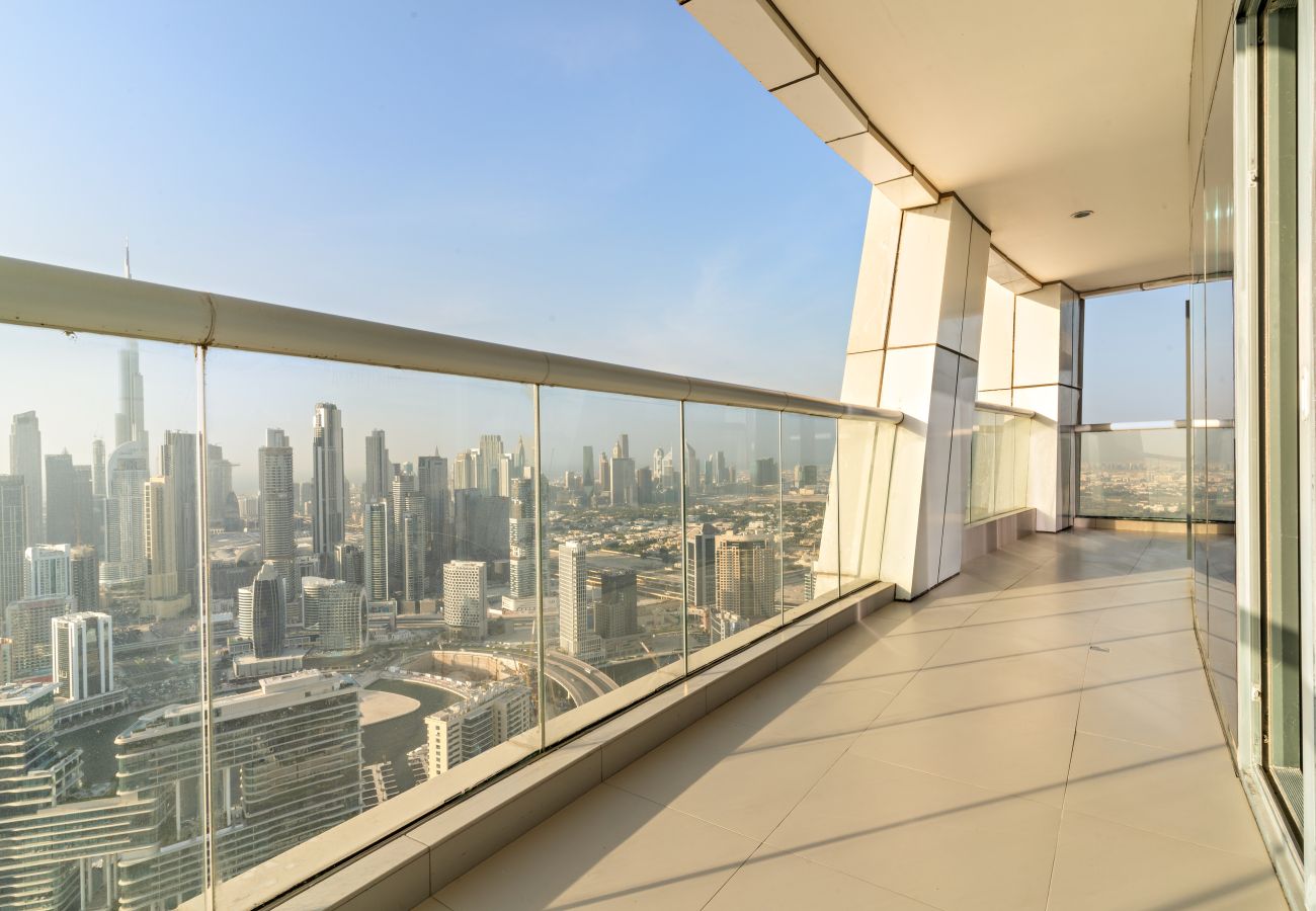 Apartment in Dubai - Luxurious 3BD in Business Bay with Burj Khalifa View