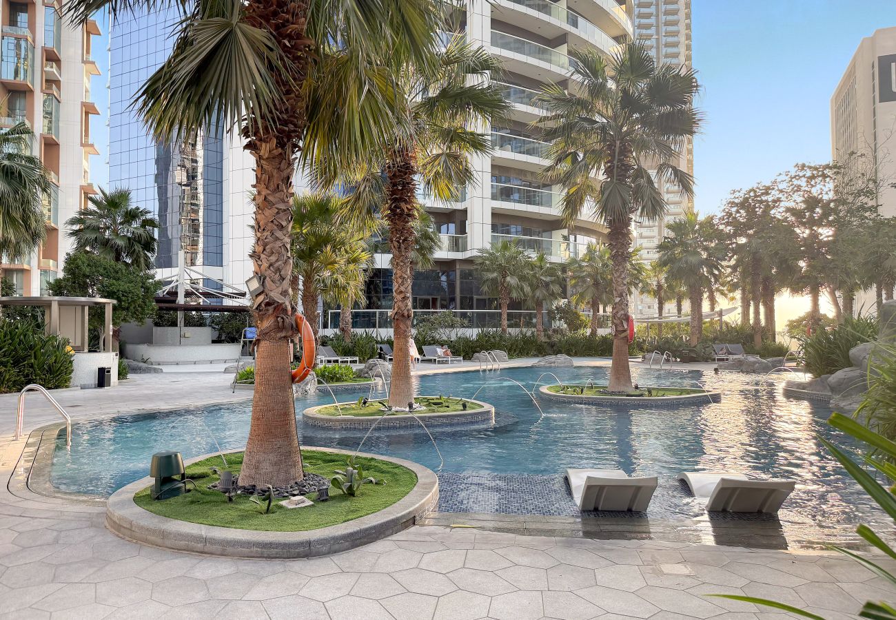 Apartment in Dubai - Luxurious 3BD in Business Bay with Burj Khalifa View