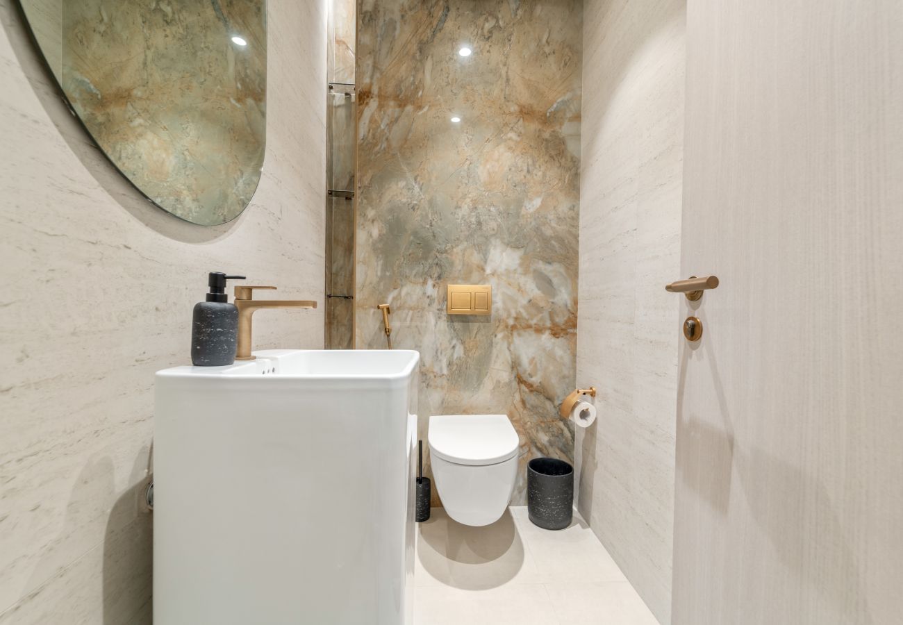 Apartment in Dubai - Bright and Modern One Bedroom in JVC