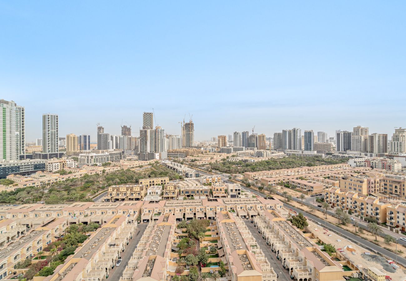 Apartment in Dubai - Bright and Modern One Bedroom in JVC