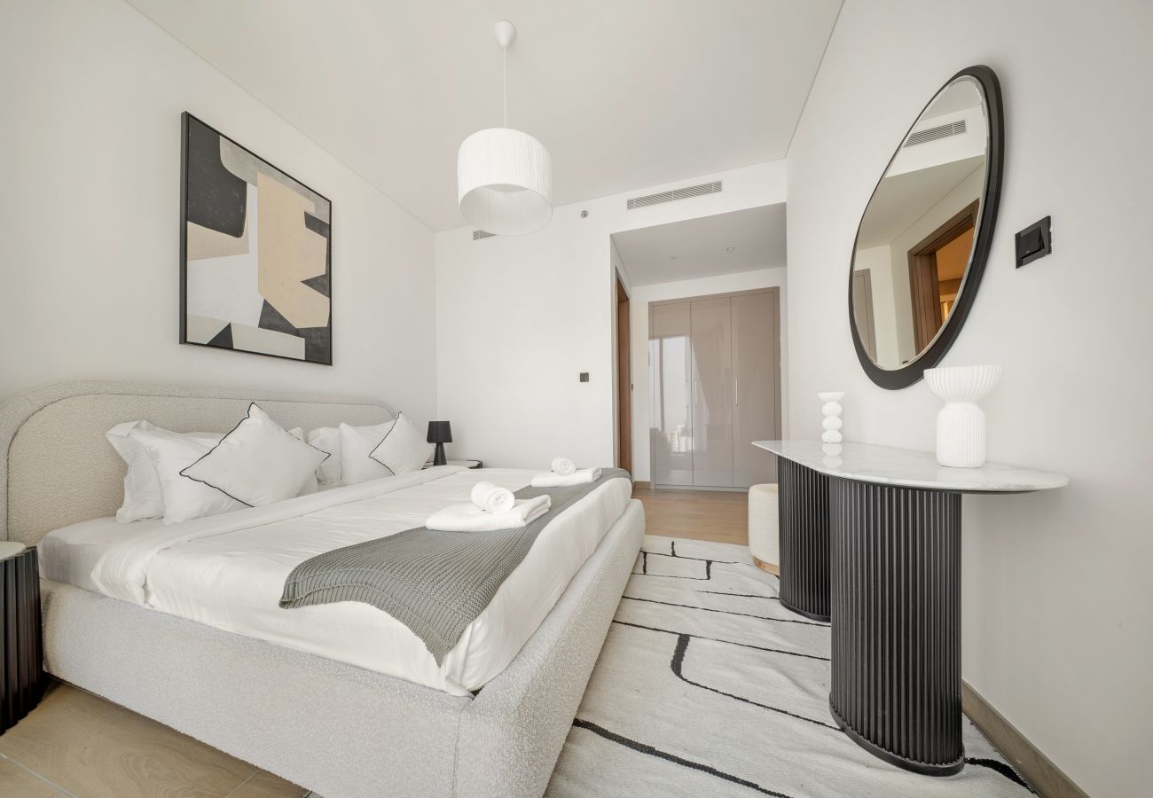 Apartment in Dubai - Stylish 2BR + Maid’s Apartment in Sobha Hartland