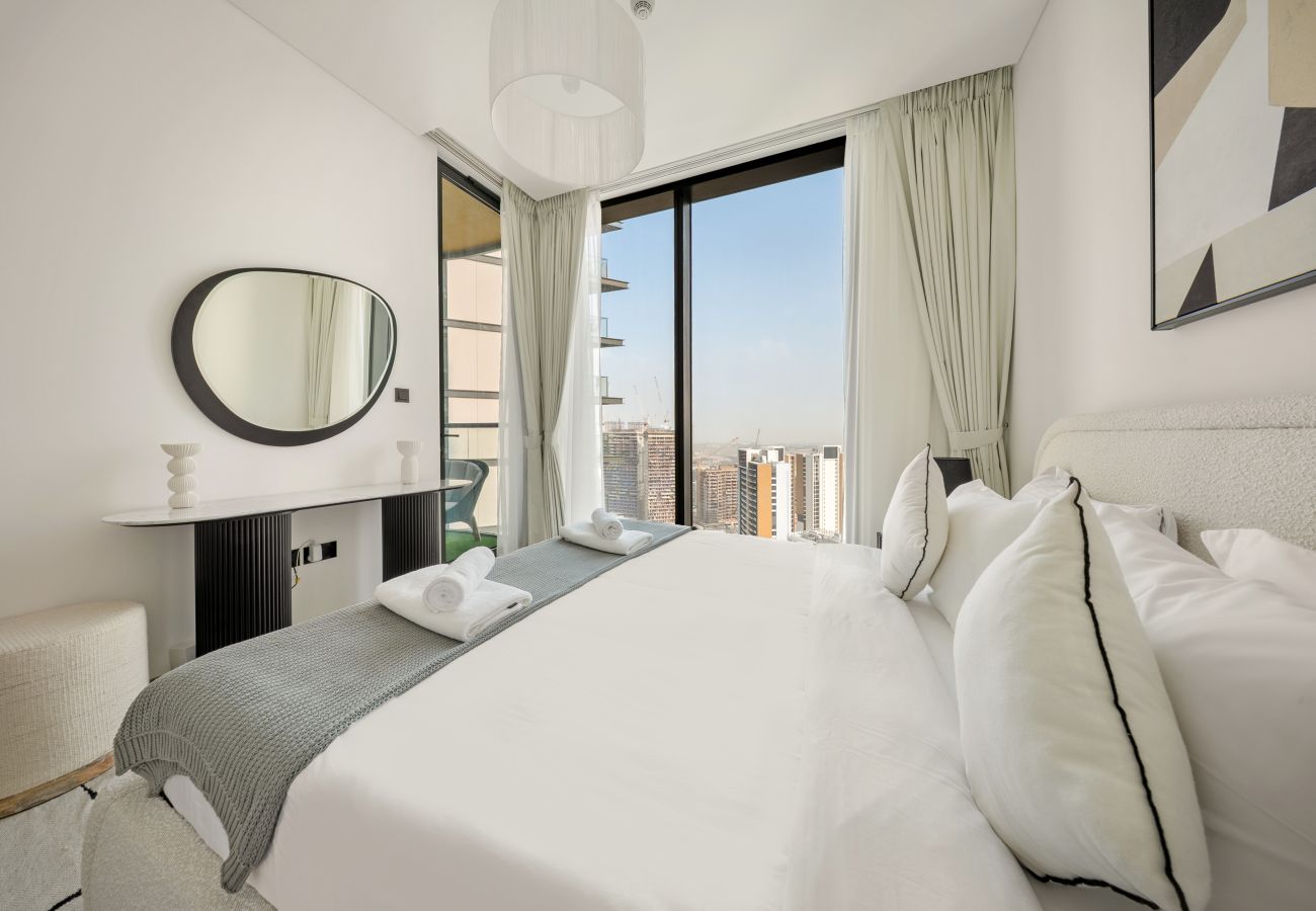 Apartment in Dubai - Stylish 2BR + Maid’s Apartment in Sobha Hartland