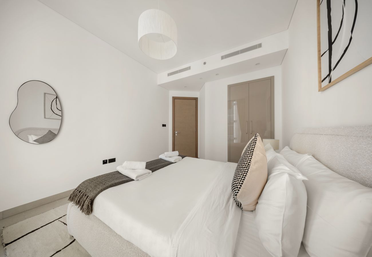 Apartment in Dubai - Stylish 2BR + Maid’s Apartment in Sobha Hartland