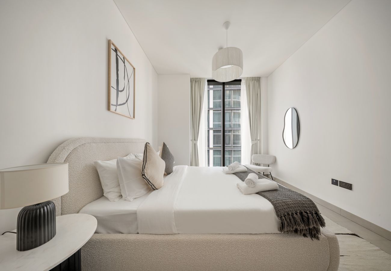 Apartment in Dubai - Stylish 2BR + Maid’s Apartment in Sobha Hartland