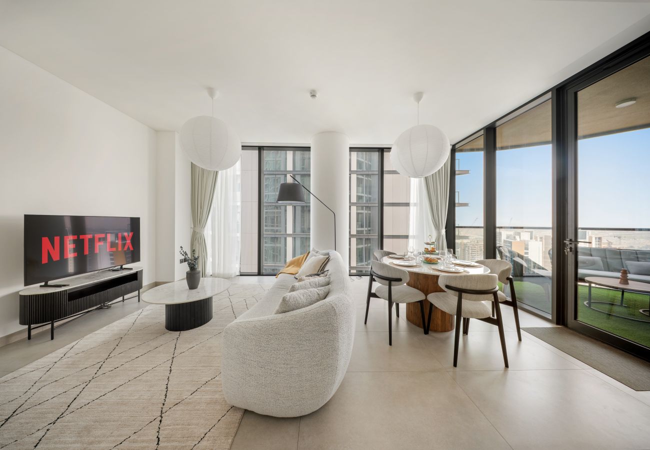 Apartment in Dubai - Stylish 2BR + Maid’s Apartment in Sobha Hartland