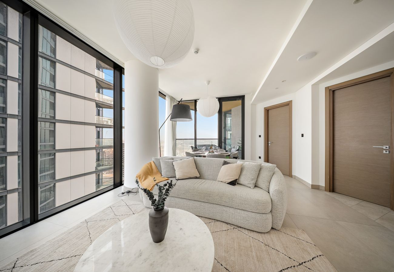 Apartment in Dubai - Stylish 2BR + Maid’s Apartment in Sobha Hartland