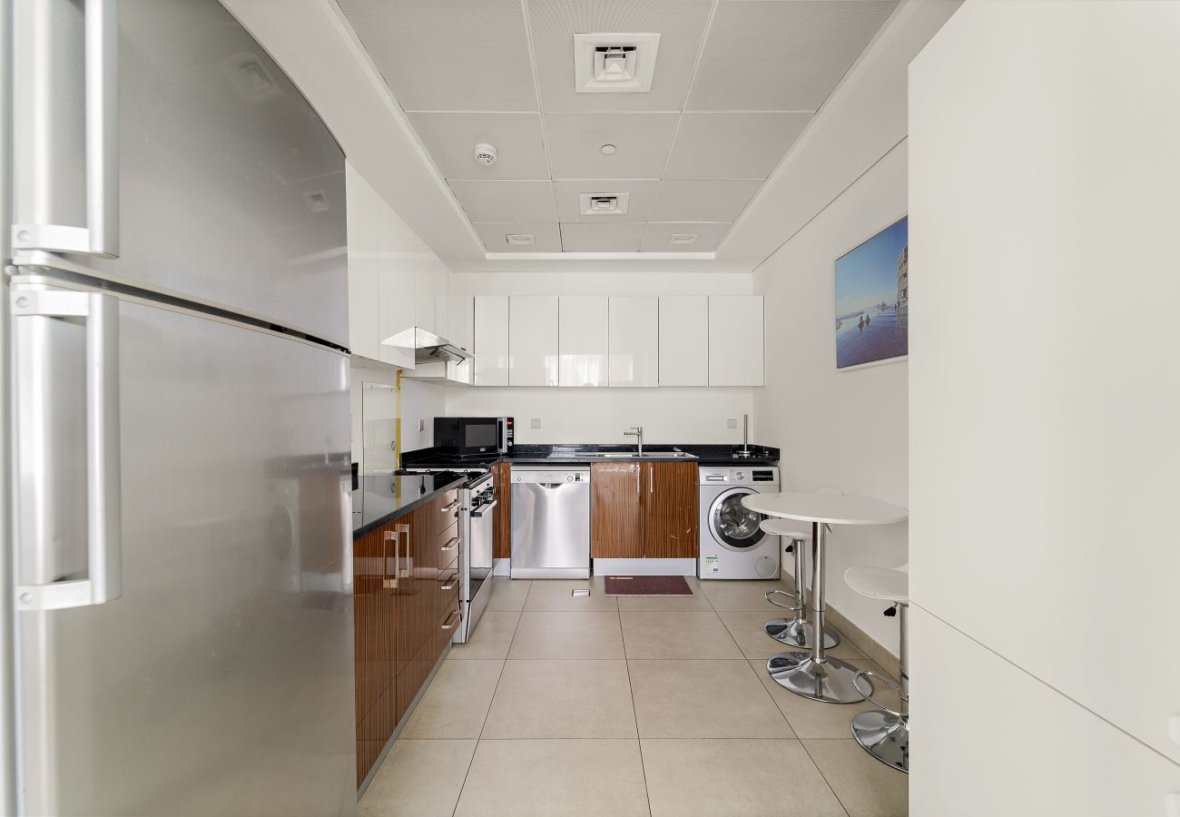 Apartment in Dubai - Stylish 2BD in Dubai Marina Near the Beach