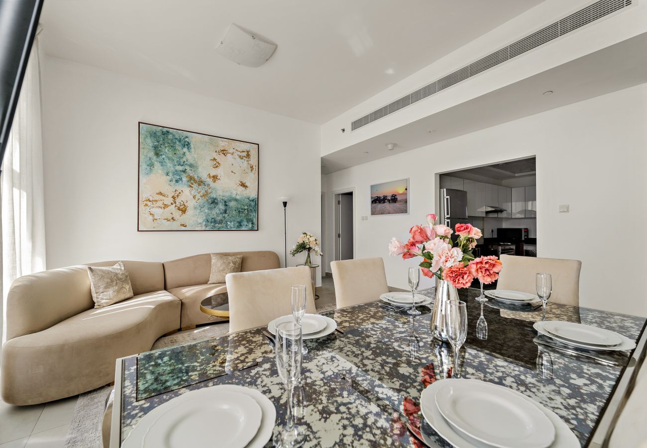 Apartment in Dubai - Stylish 2BD in Dubai Marina Near the Beach