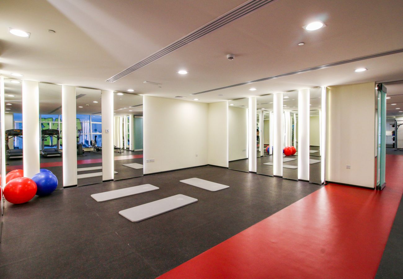 Apartment in Dubai - Stylish 2BD in Dubai Marina Near the Beach