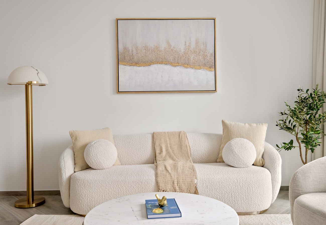 Apartment in Dubai - Luxury 1 BD with Panoramic Canal Views