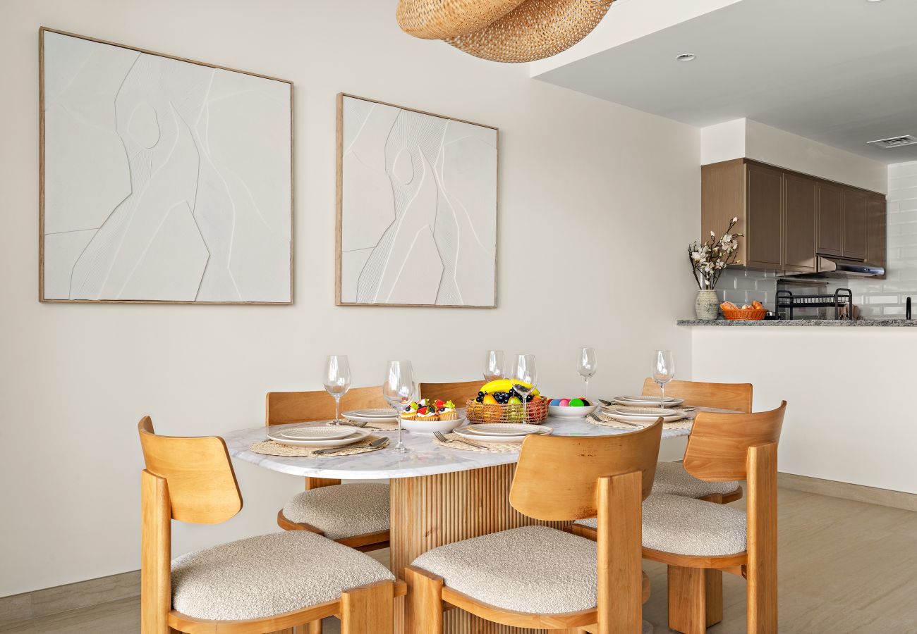 Townhouse in Dubai - Modern 4 BD Townhouse with Private Garden in Damac Lagoons