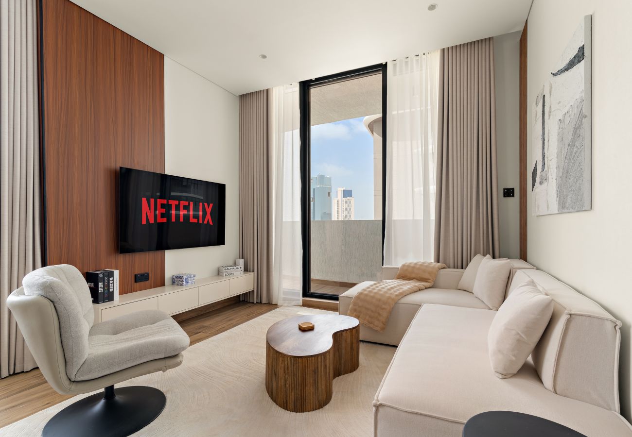 Apartment in Dubai - Luxury Living with Top Amenities 1BD in JVC