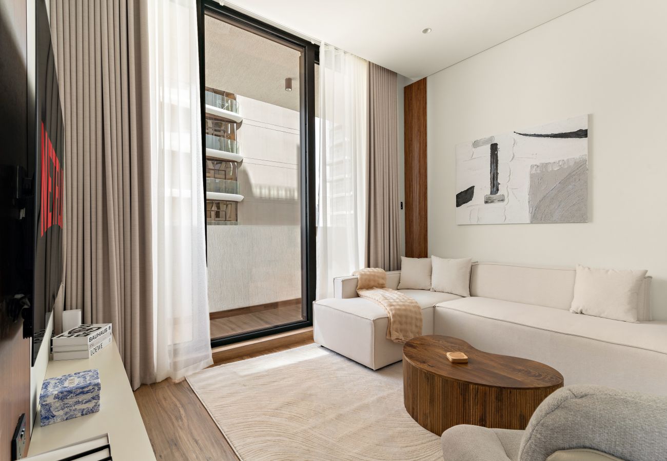 Apartment in Dubai - Luxury Living with Top Amenities 1BD in JVC