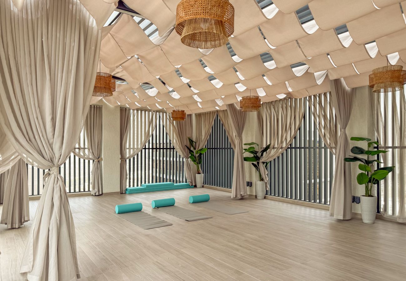 Apartment in Dubai - Luxury Living with Top Amenities 1BD in JVC