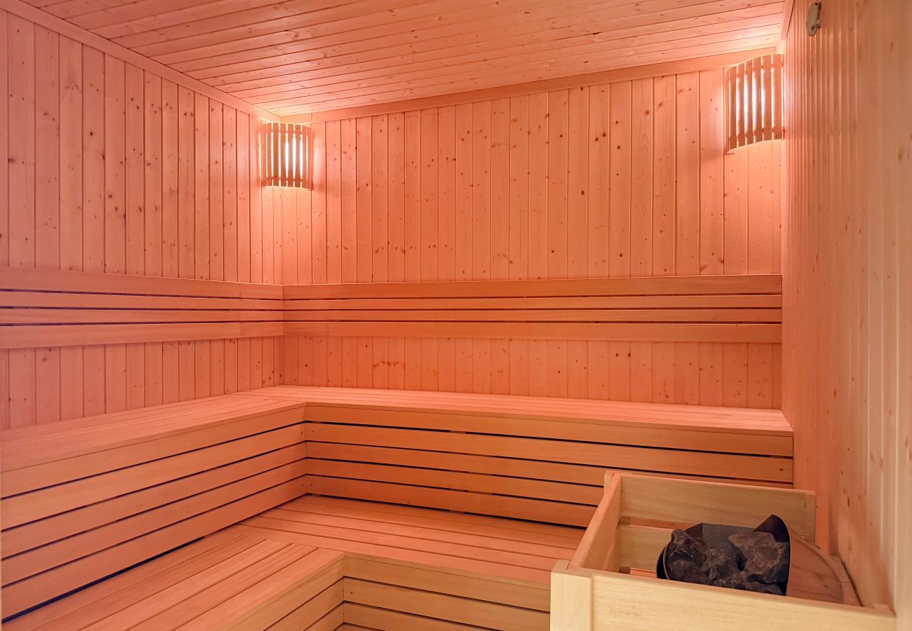 Apartment in Dubai - Luxury Living with Top Amenities 1BD in JVC