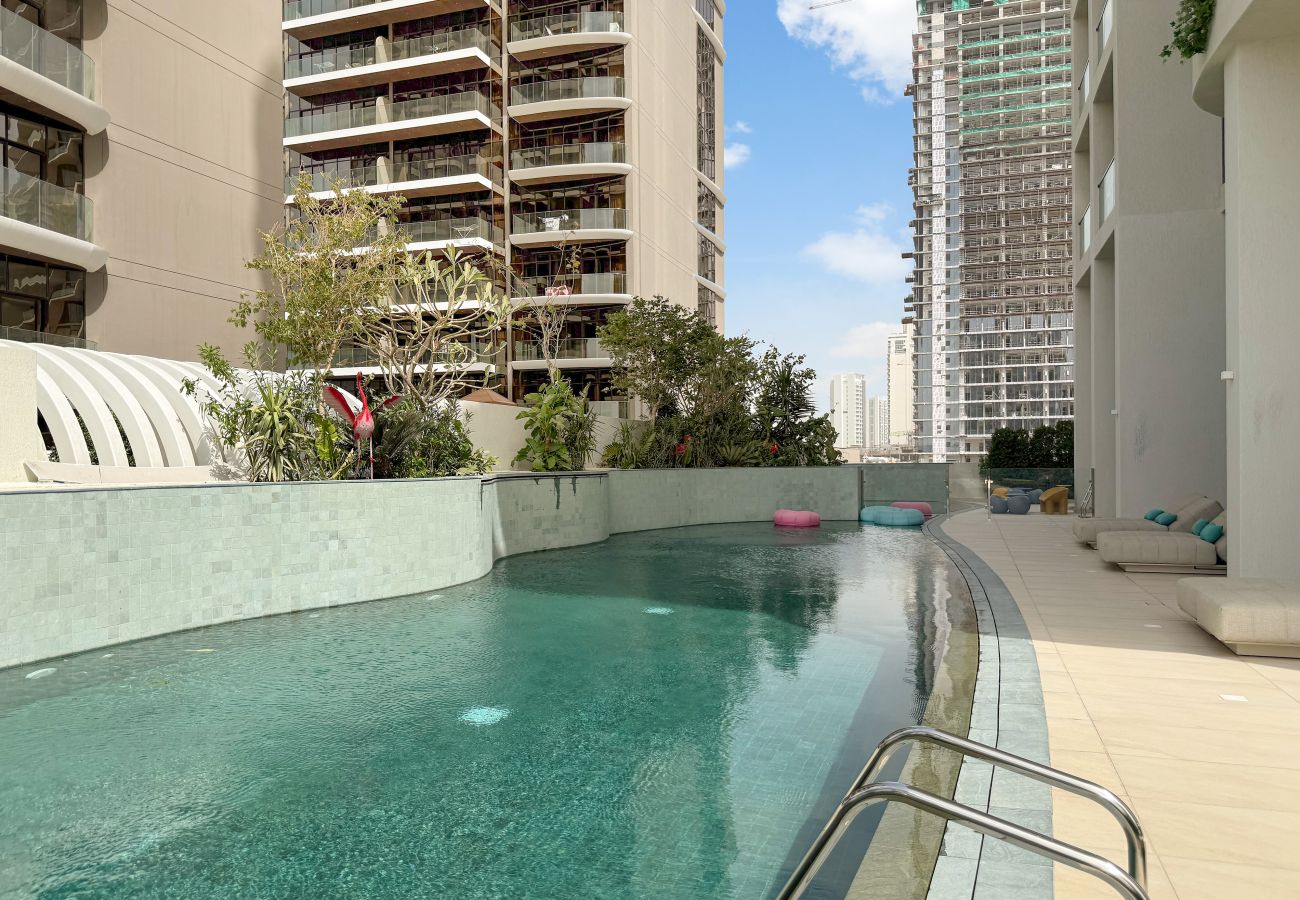 Apartment in Dubai - Luxury Living with Top Amenities 1BD in JVC