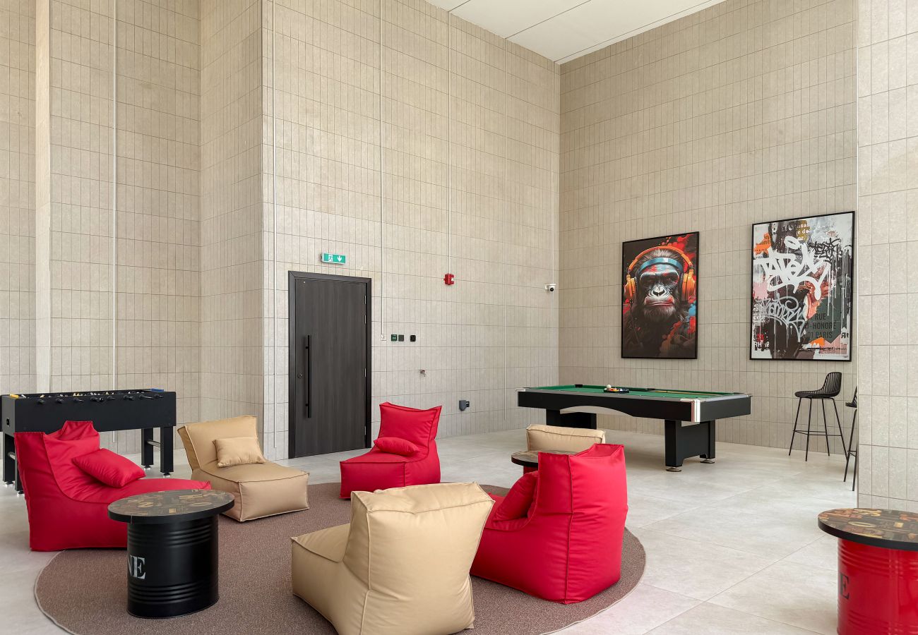 Apartment in Dubai - Luxury Living with Top Amenities 1BD in JVC