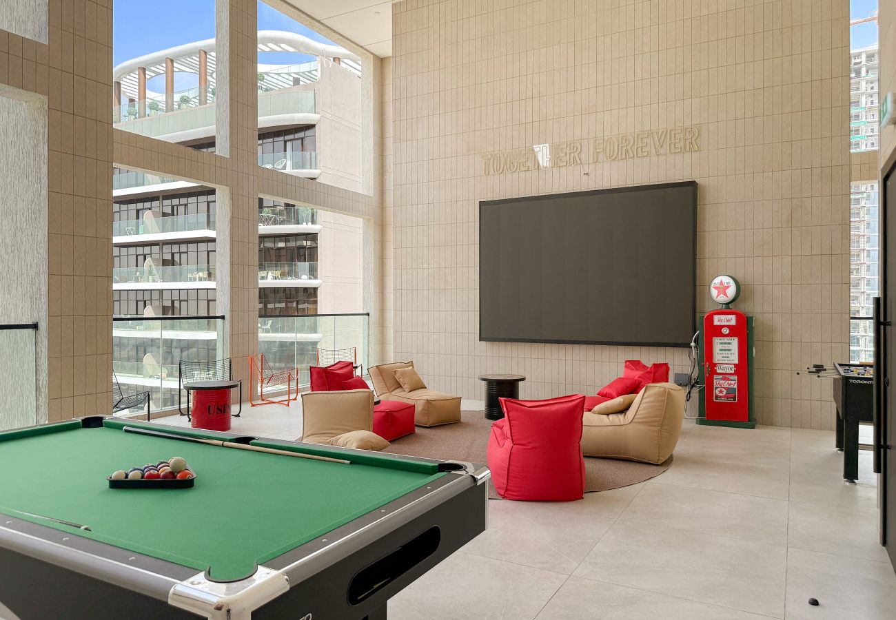 Apartment in Dubai - Luxury Living with Top Amenities 1BD in JVC