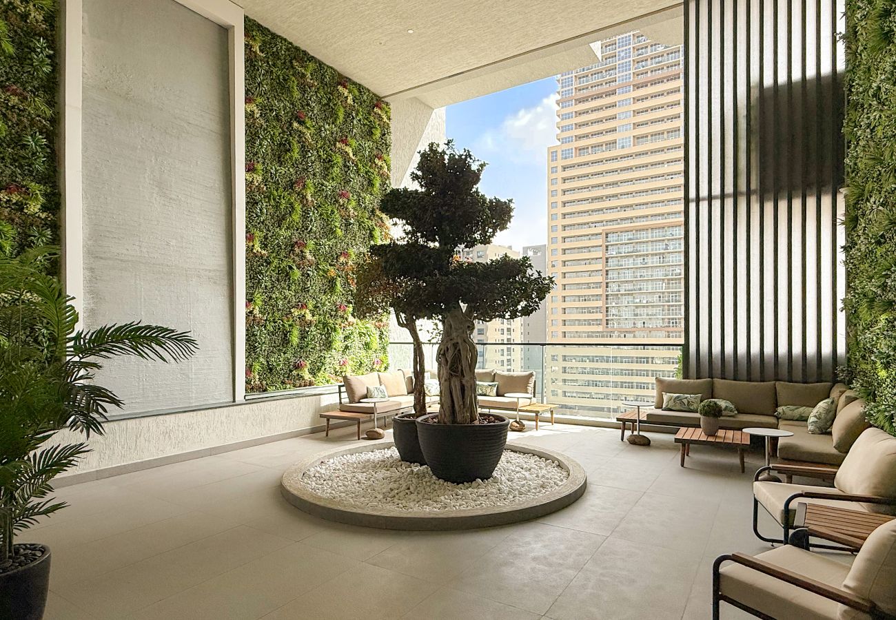 Apartment in Dubai - Luxury Living with Top Amenities 1BD in JVC