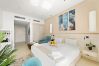 Apartment in Dubai - Stylish Studio with Beach Access |Palm Jumeirah