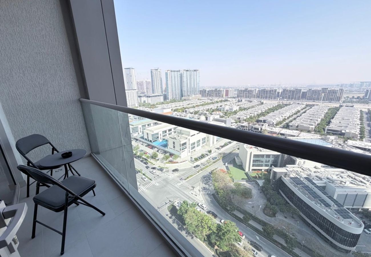 Apartment in Dubai - Modern 1 BD with Balcony & Community Views