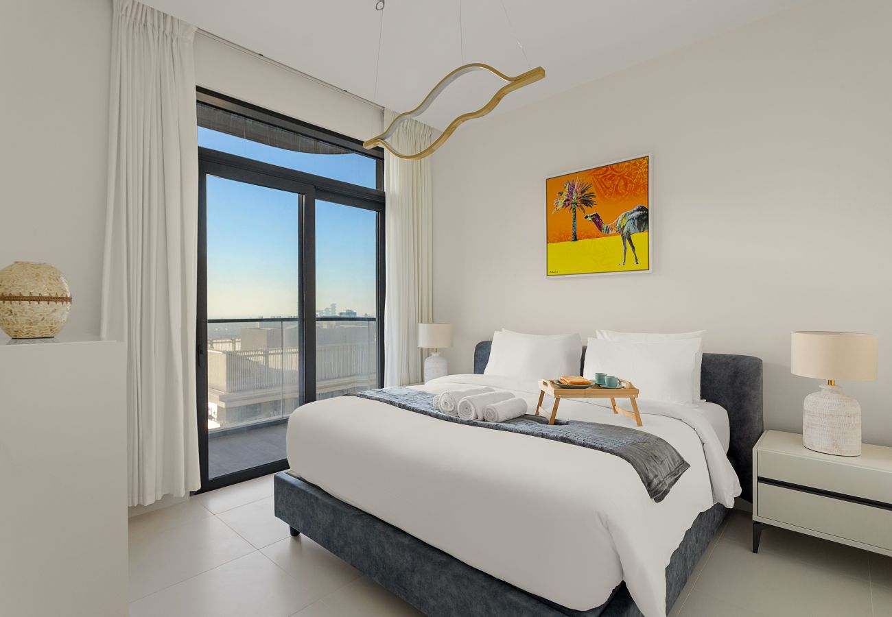 Apartment in Dubai - Beachfront 2 BD Apartment With Sea View