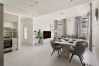 Apartment in Dubai - Beachfront 2 BD Apartment With Sea View