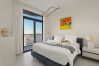 Apartment in Dubai - Beachfront 2 BD Apartment With Sea View
