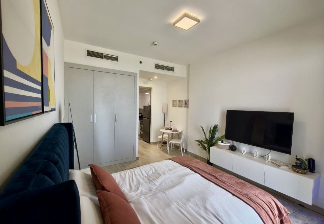 Apartment in Dubai - Elegant Studio Apartment in JVC 