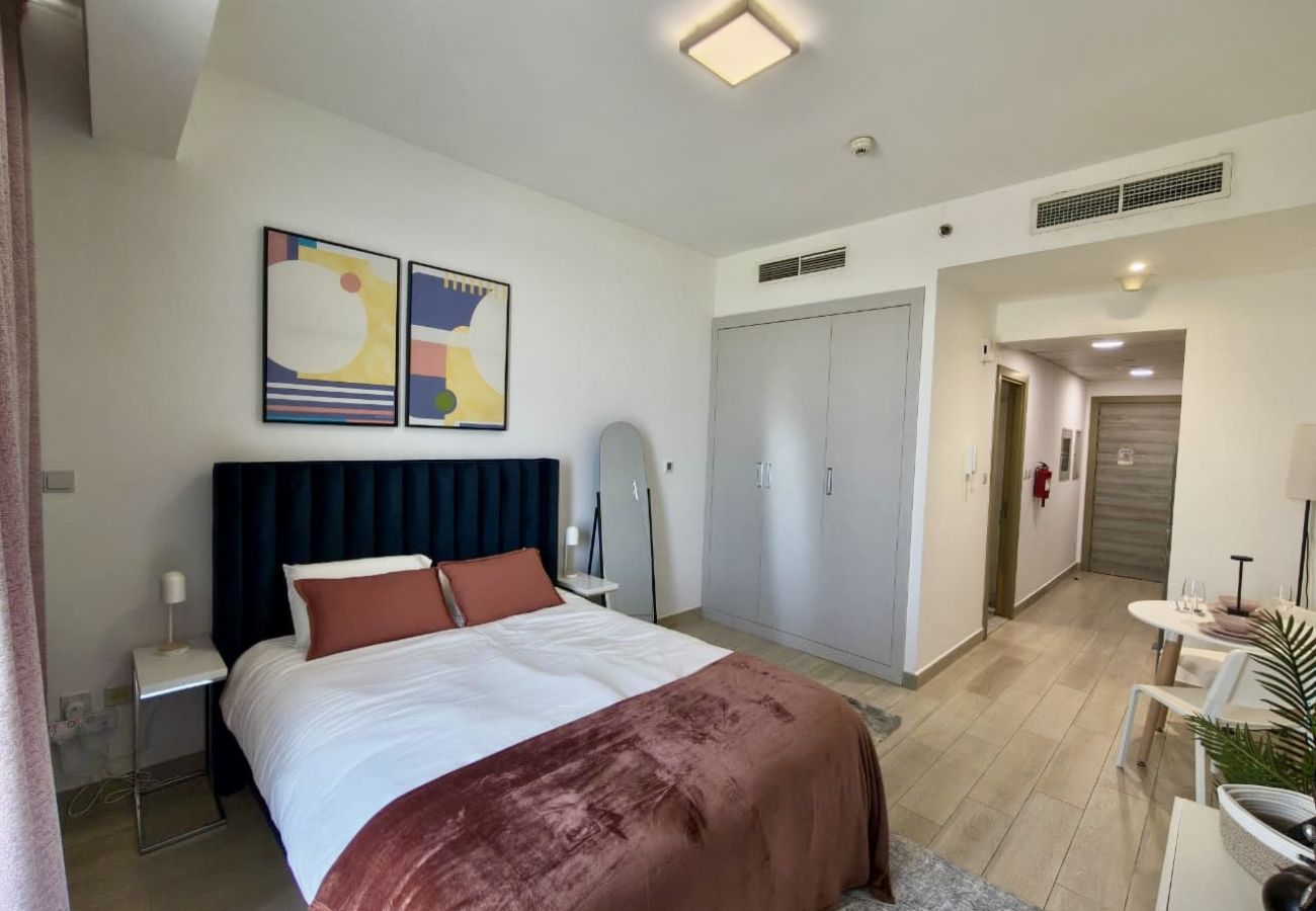Apartment in Dubai - Elegant Studio Apartment in JVC 
