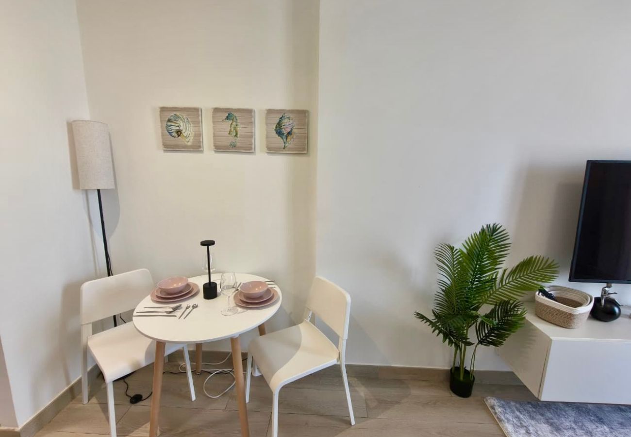 Apartment in Dubai - Elegant Studio Apartment in JVC 
