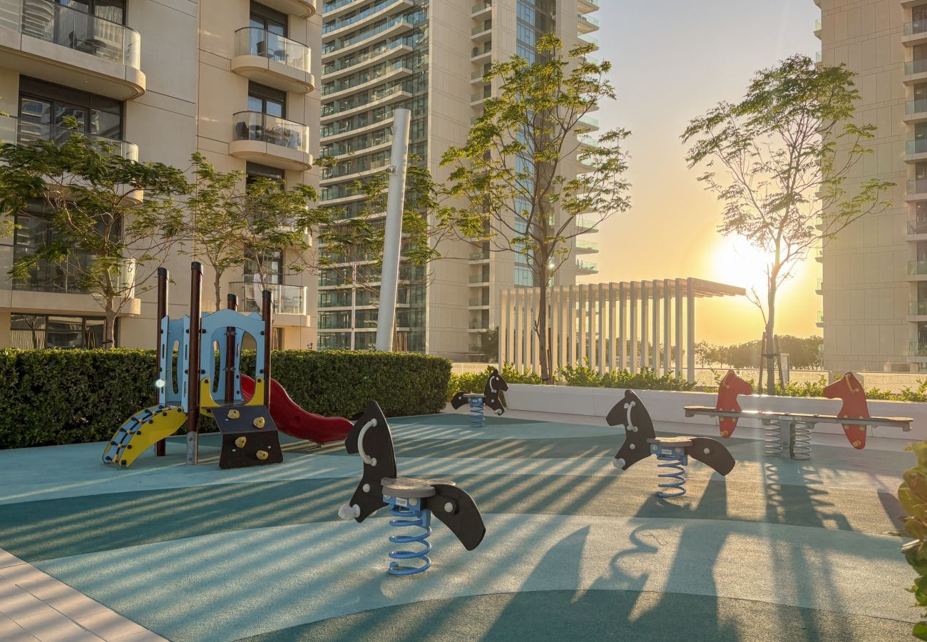 Apartment in Dubai - Luxury 2 BD Waterfront Apartment at Marina Vista
