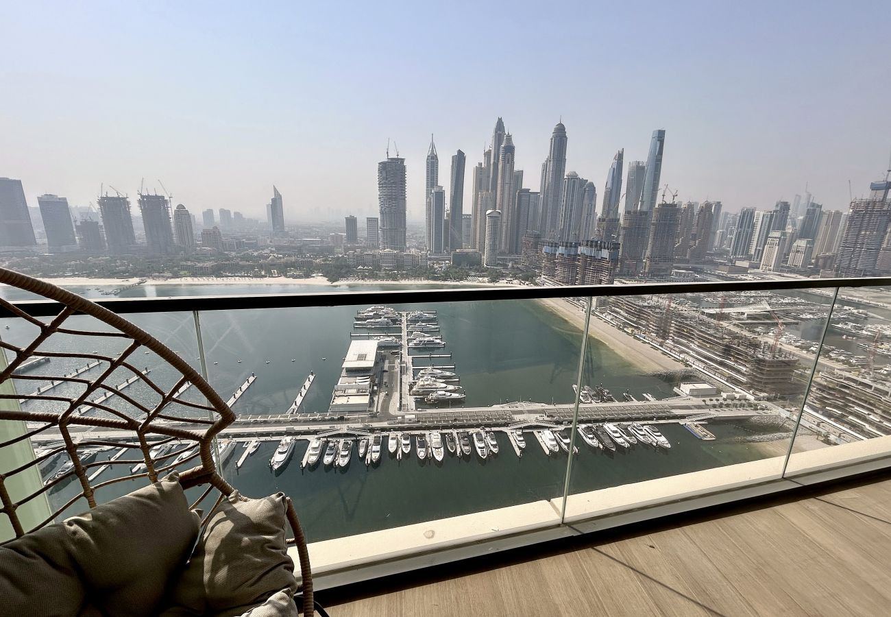 Apartment in Dubai - Luxury 2 BD Waterfront Apartment at Marina Vista