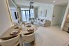 Apartment in Dubai - Luxury 2 BD Waterfront Apartment at Marina Vista