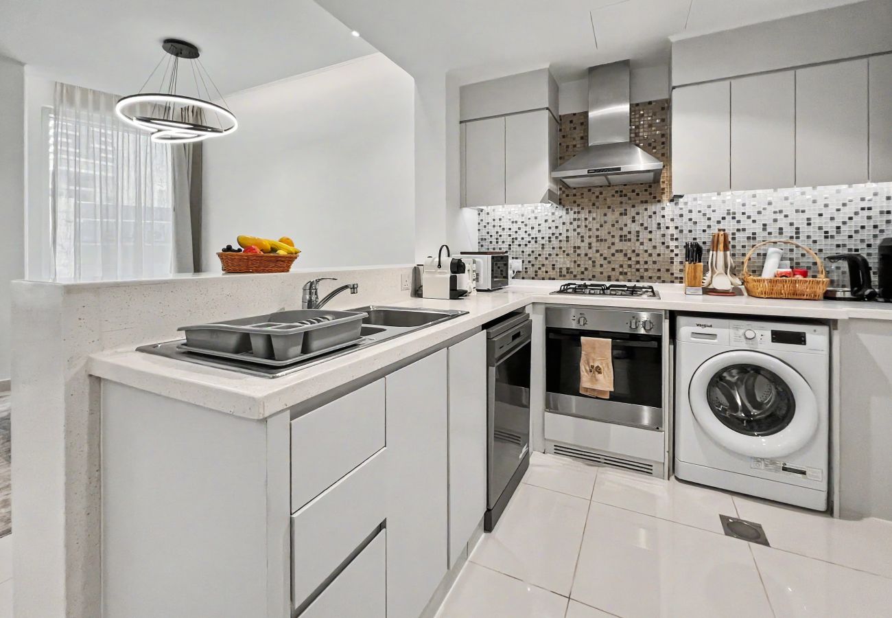 Apartment in Dubai - Chic 2BD Apartment in Business Bay