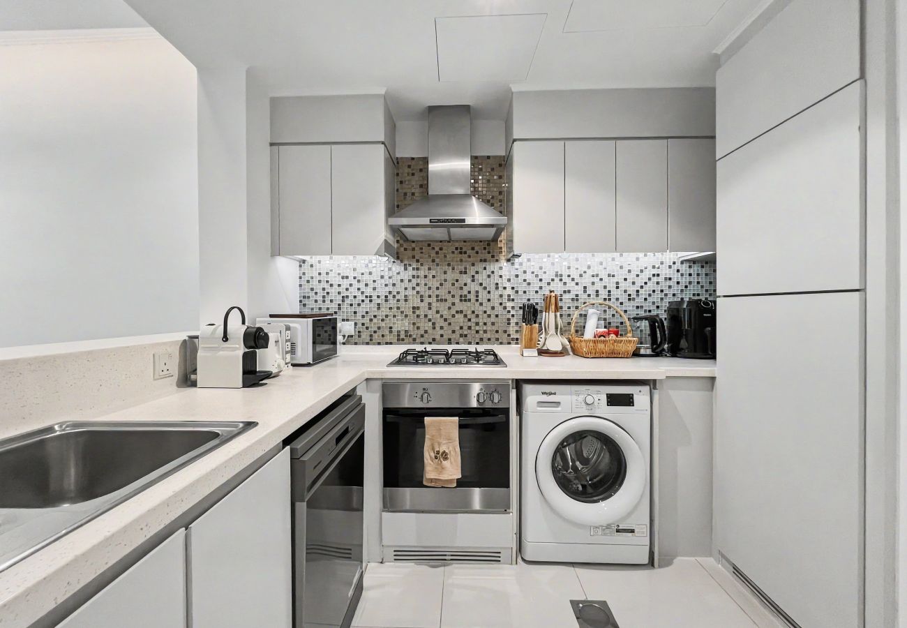 Apartment in Dubai - Chic 2BD Apartment in Business Bay
